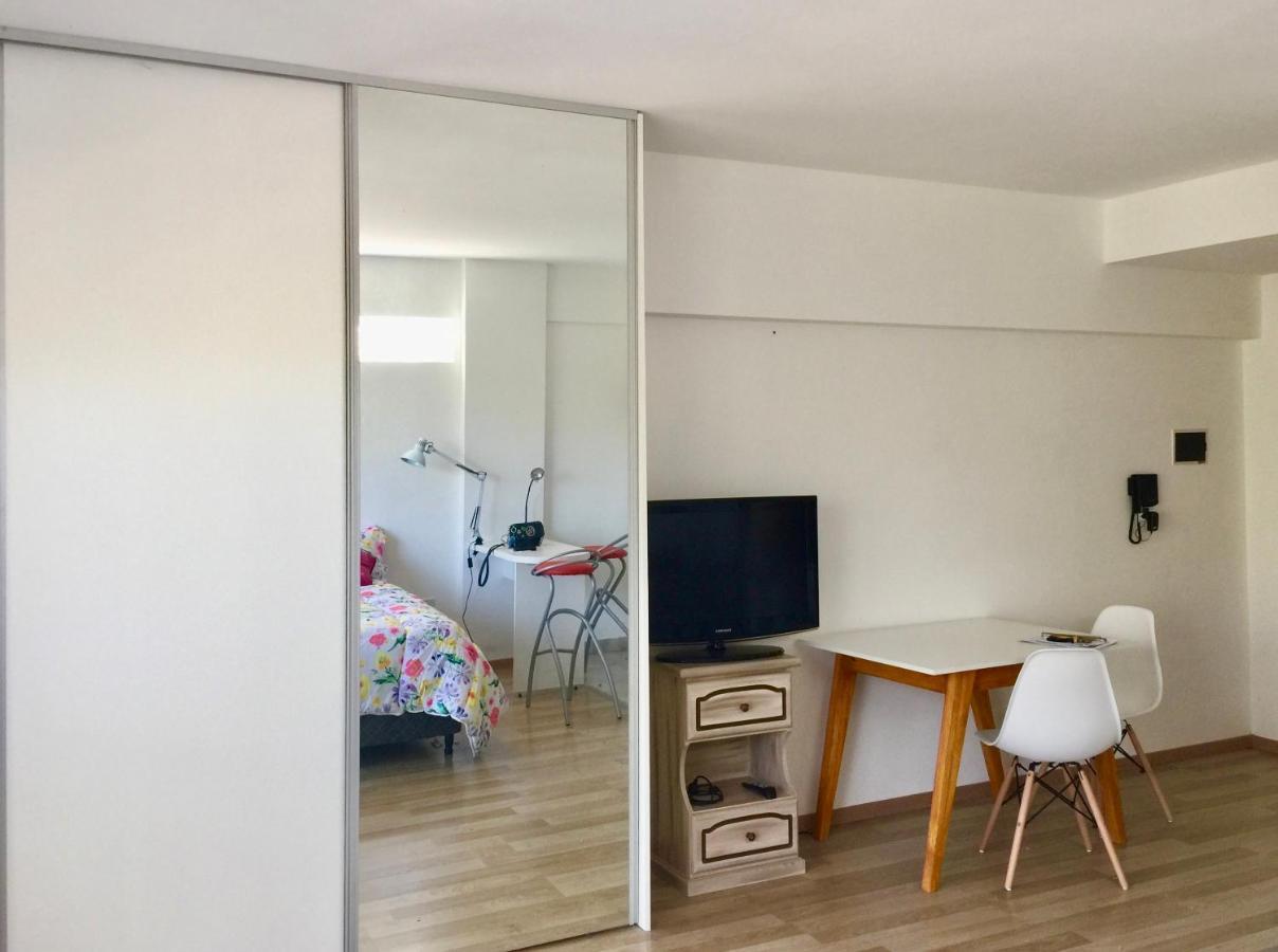 Un Espacio Moderno En Caballito Буенос Айрес Екстериор снимка